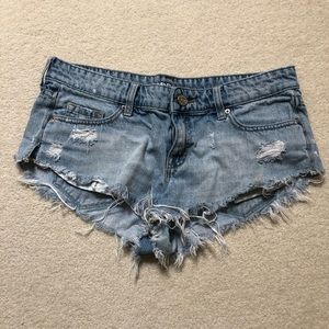 Distressed shorts